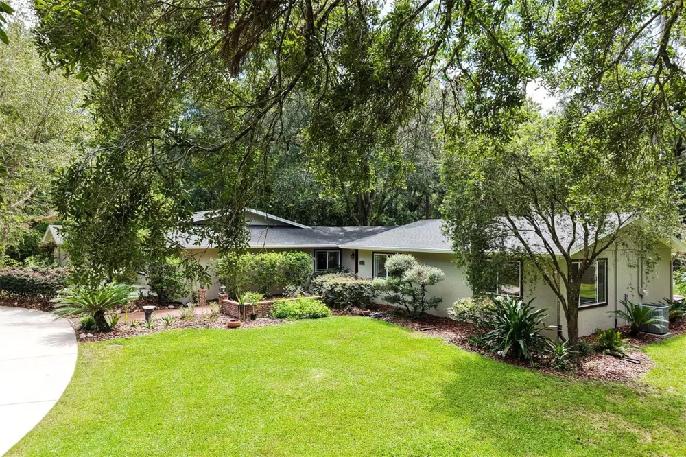 11101 NW 12TH PLACE Gainesville, FL 32606