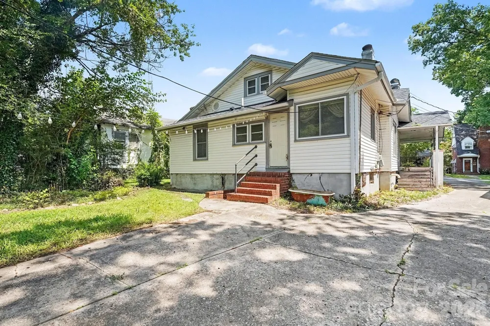 2828 Bon Air Avenue Winston Salem, NC 27105