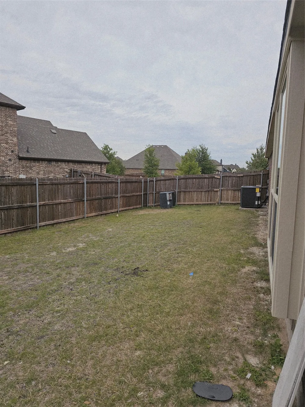 1533 Pierce Street Waxahachie, TX 75165