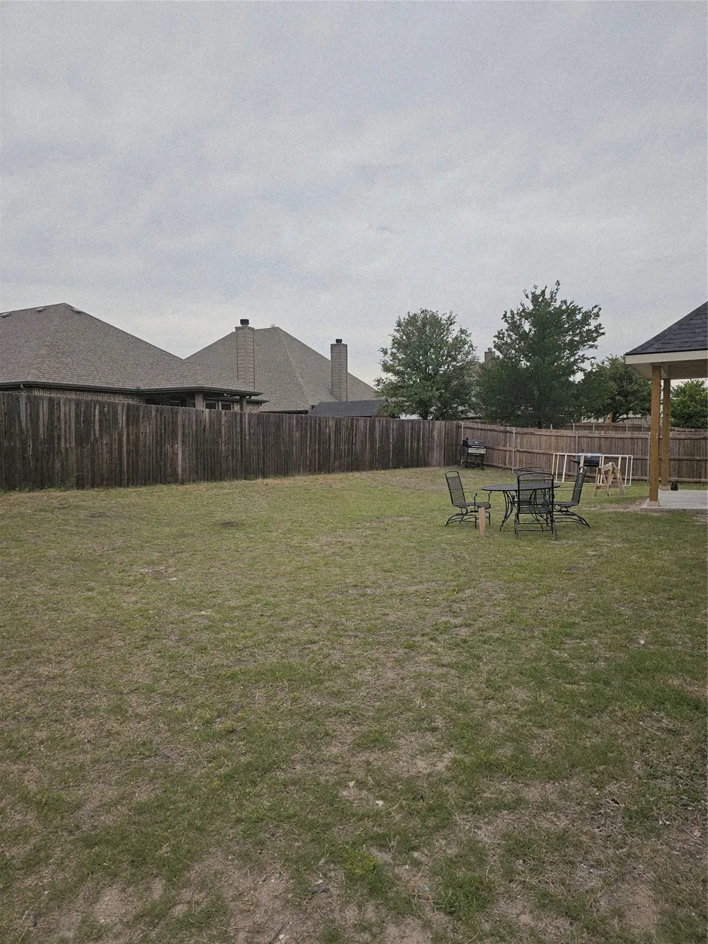 1533 Pierce Street Waxahachie, TX 75165
