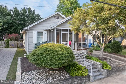 122 SMITH AVENUE