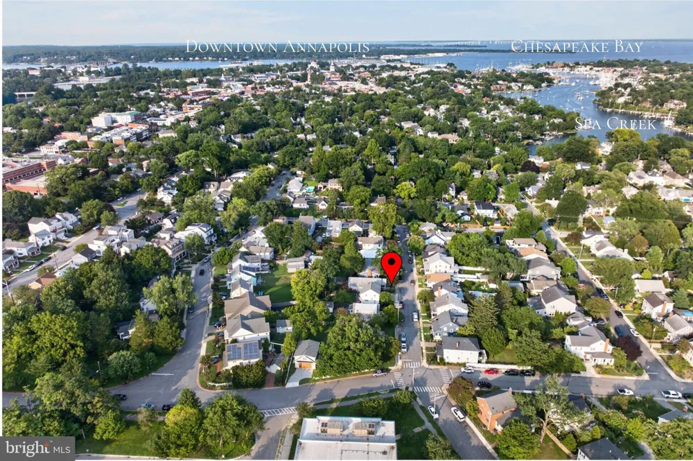 122 SMITH AVENUE Annapolis, MD 21401