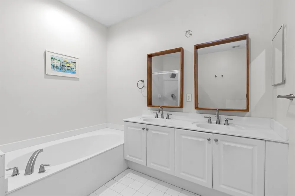 1020 E LONGPORT CIRCLE #6B Delray Beach, FL 33444