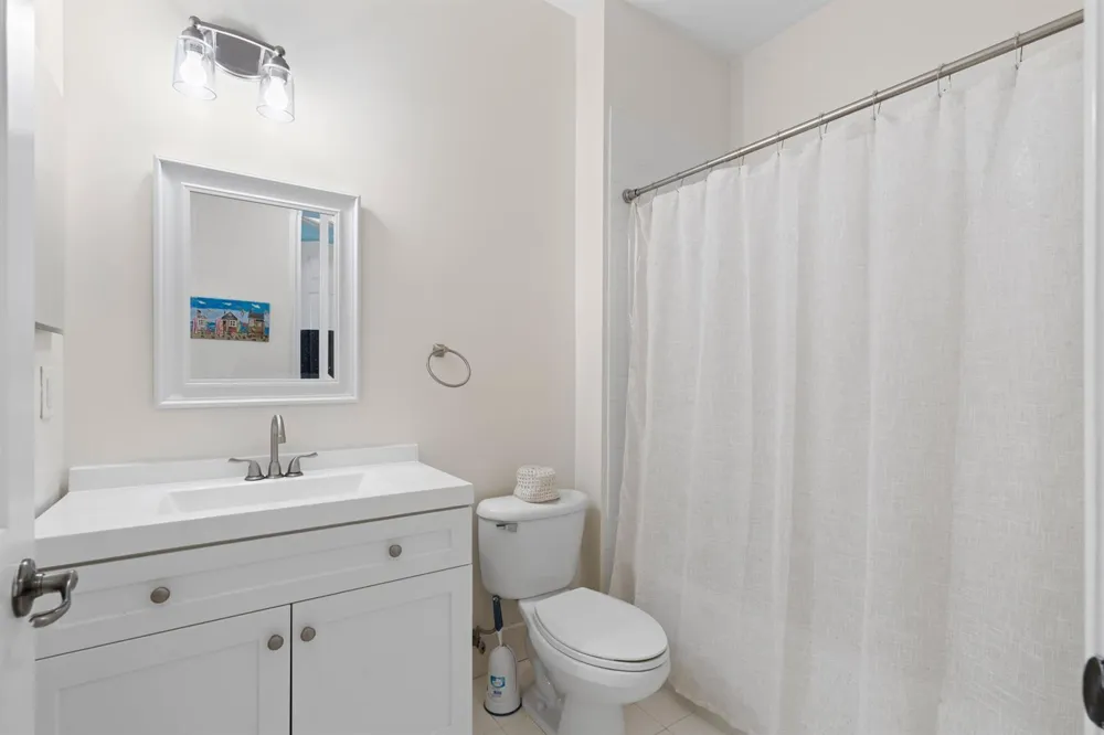 1020 E LONGPORT CIRCLE #6B Delray Beach, FL 33444