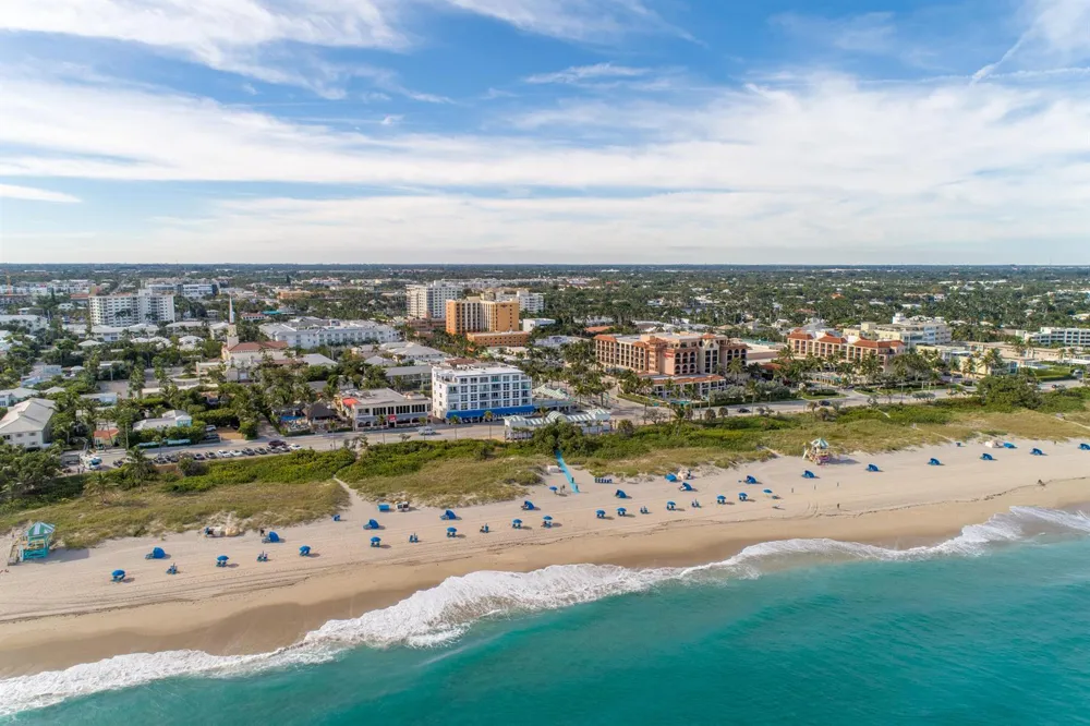 1020 E LONGPORT CIRCLE #6B Delray Beach, FL 33444