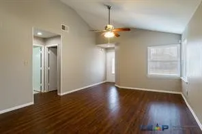 565 Hunters Glen Street Lewisville, TX 75067