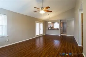 565 Hunters Glen Street Lewisville, TX 75067