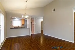 565 Hunters Glen Street Lewisville, TX 75067