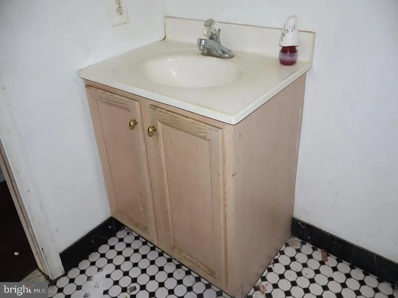 4023 GREEN STREET Philadelphia, PA 19104