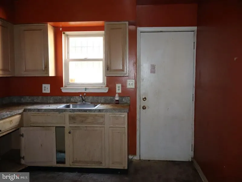 4023 GREEN STREET Philadelphia, PA 19104