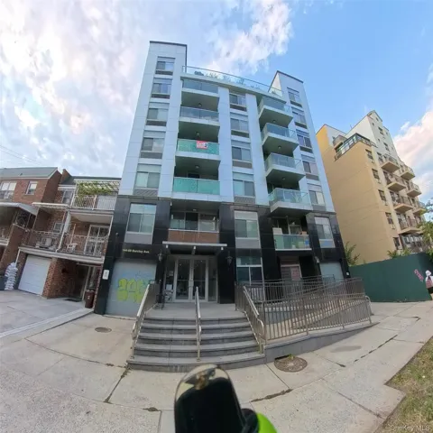 144-69 Barclay Avenue #3C