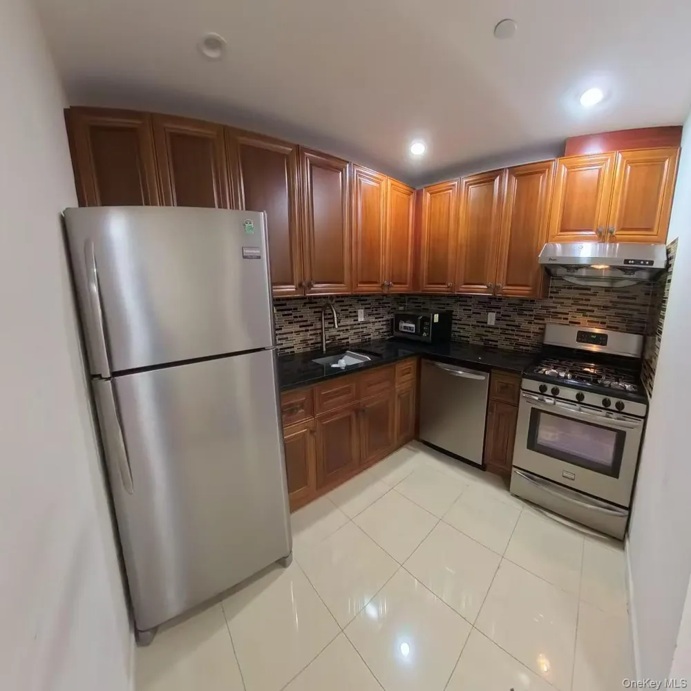 144-69 Barclay Avenue #3C Flushing, NY 11355