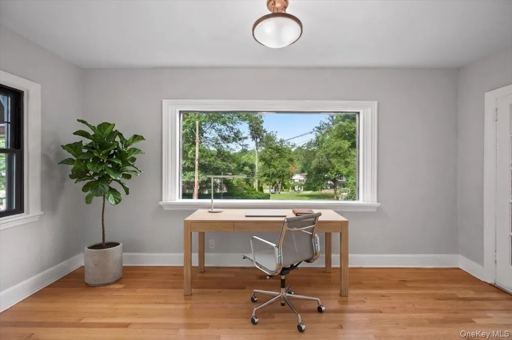 3 Walworth Terrace White Plains, NY 10606