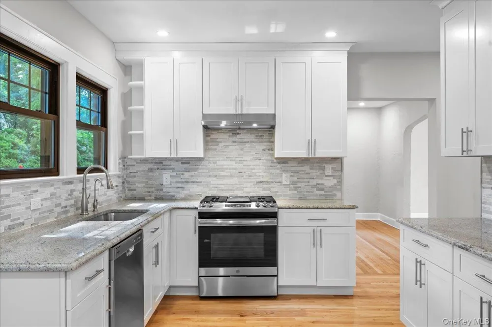 3 Walworth Terrace White Plains, NY 10606