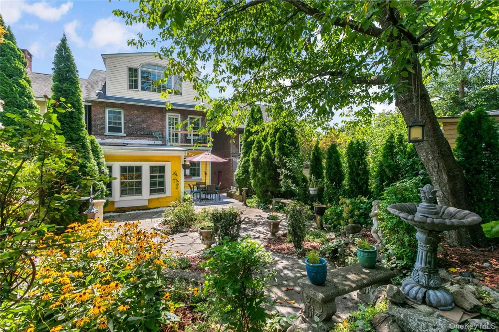 7 Railroad Avenue Cold Spring, NY 10516