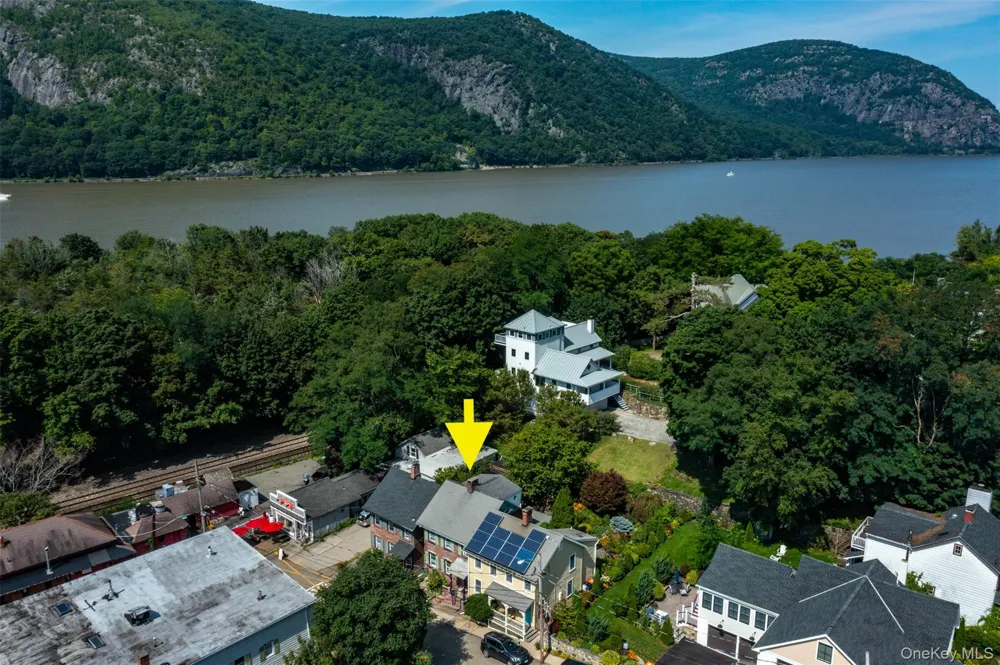 7 Railroad Avenue Cold Spring, NY 10516