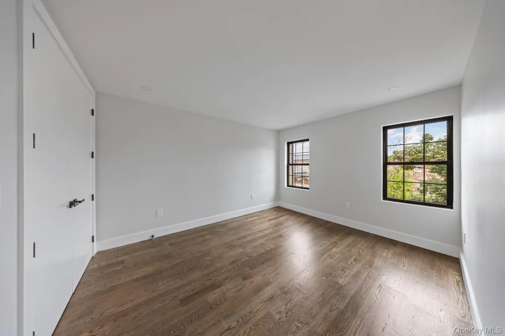 114-11 202nd Street Saint Albans, NY 11412