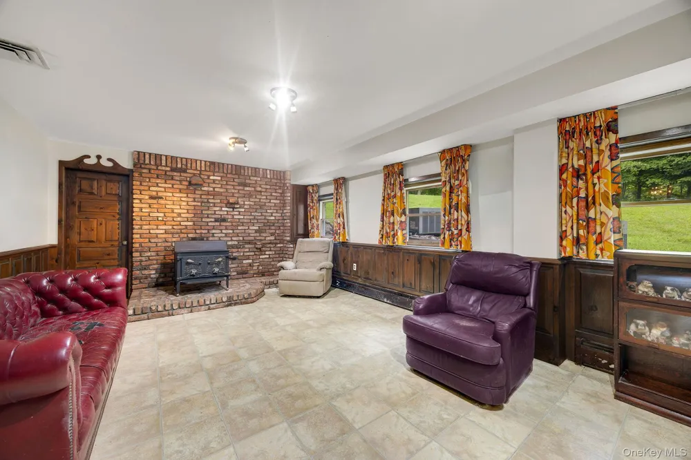 1007 Haverstraw Road Suffern, NY 10901