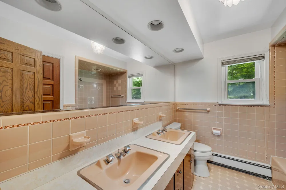 1007 Haverstraw Road Suffern, NY 10901