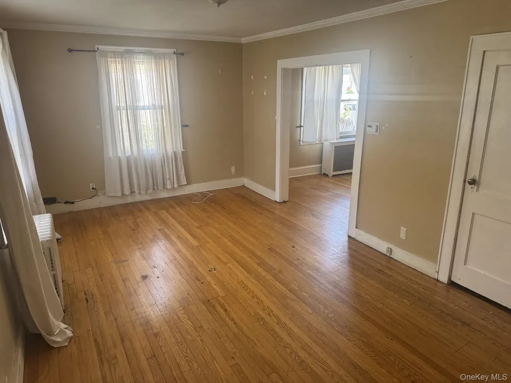 114 Leonard Avenue Freeport, NY 11520