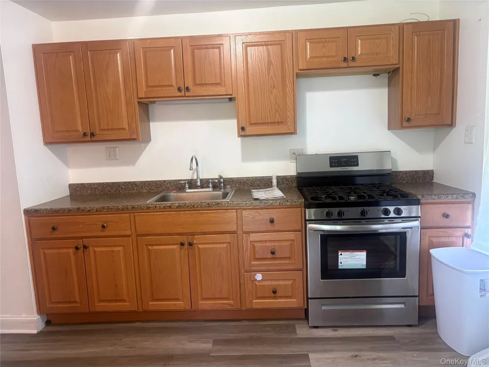 7 North Road Bloomingburg, NY 12721