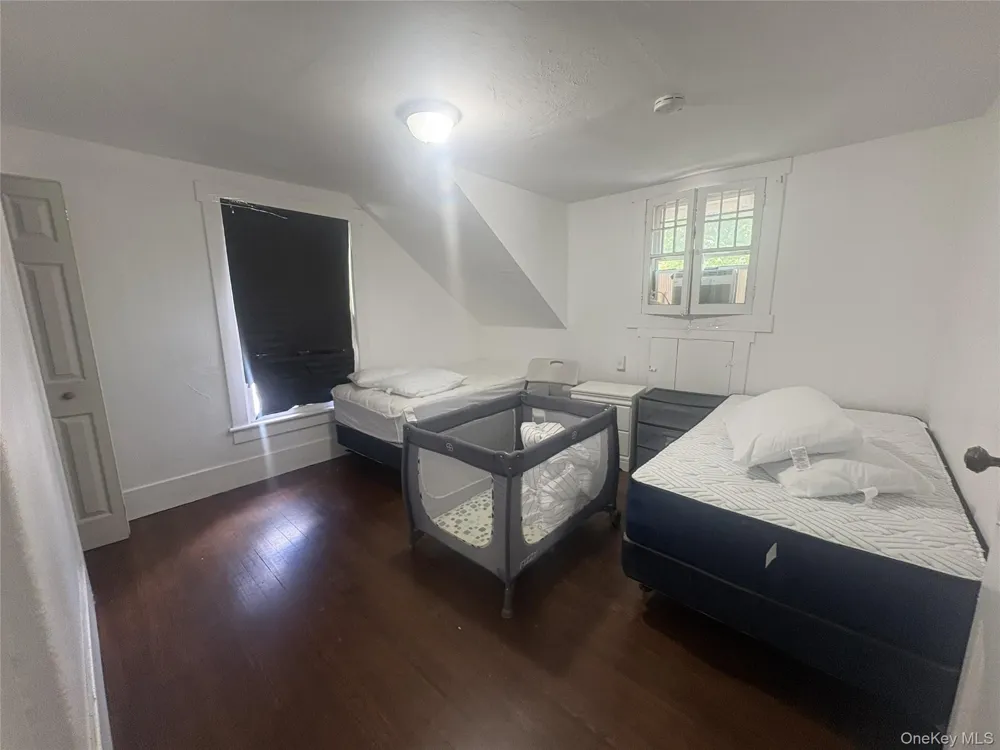 7 North Road Bloomingburg, NY 12721