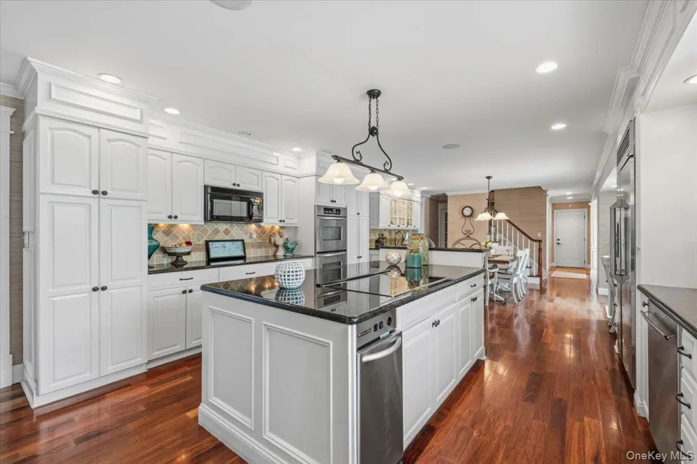 7 The Keel East Islip, NY 11730