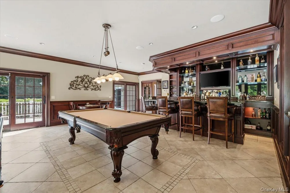 7 The Keel East Islip, NY 11730