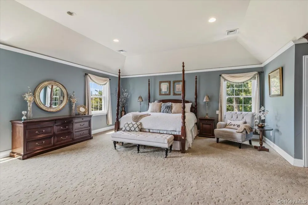 7 The Keel East Islip, NY 11730