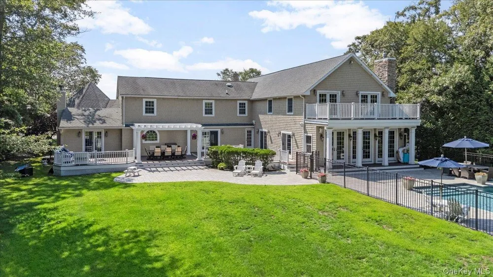 7 The Keel East Islip, NY 11730