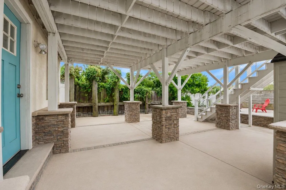 899 Oceanfront Long Beach, NY 11561