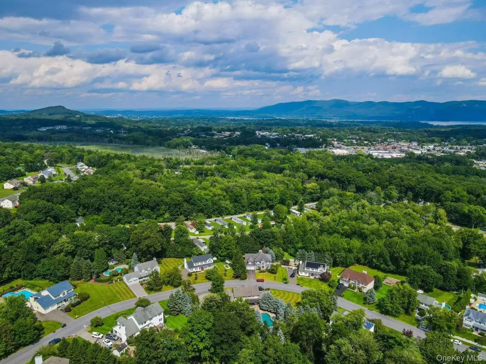 1010 Pine View New Windsor, NY 12553