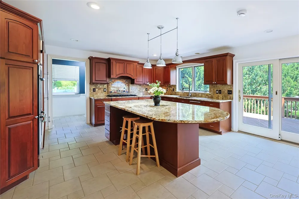 1010 Pine View New Windsor, NY 12553