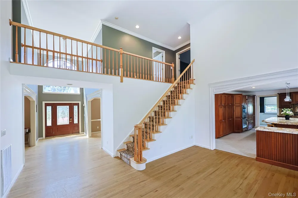 1010 Pine View New Windsor, NY 12553