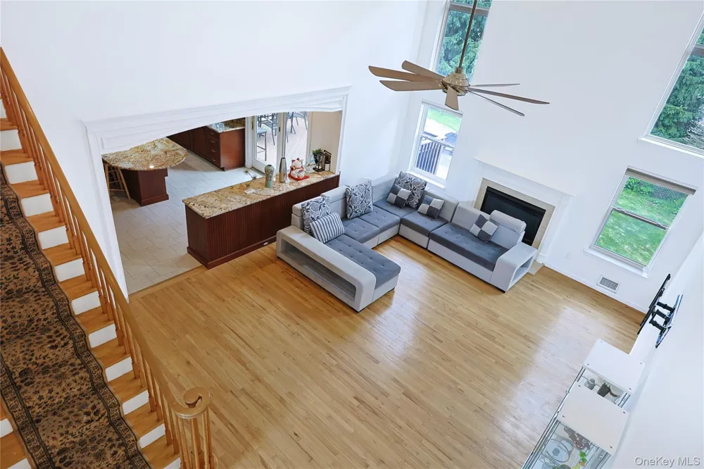 1010 Pine View New Windsor, NY 12553
