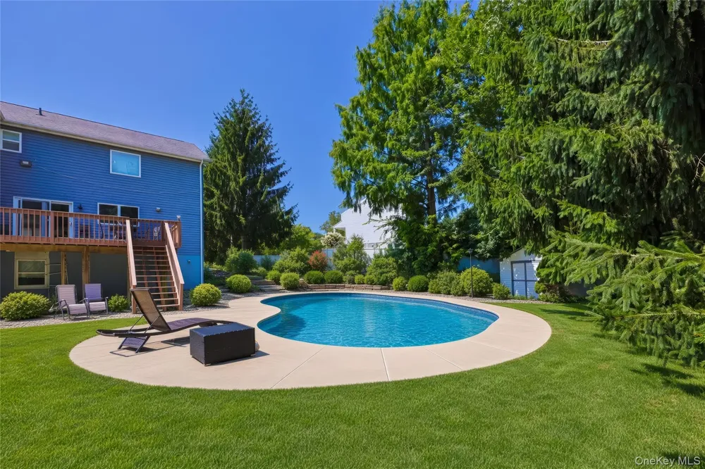 1010 Pine View New Windsor, NY 12553