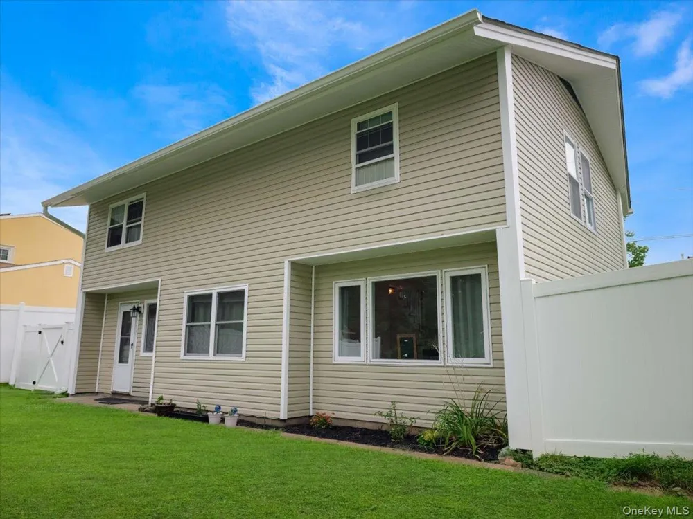 47 Chestnut Oval Orangeburg, NY 10962