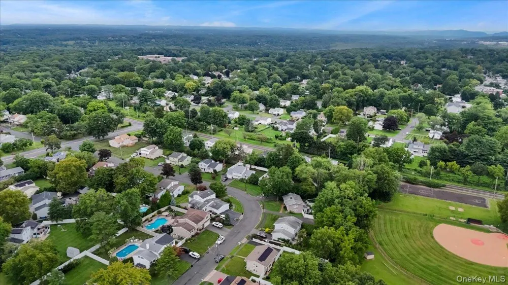 47 Chestnut Oval Orangeburg, NY 10962