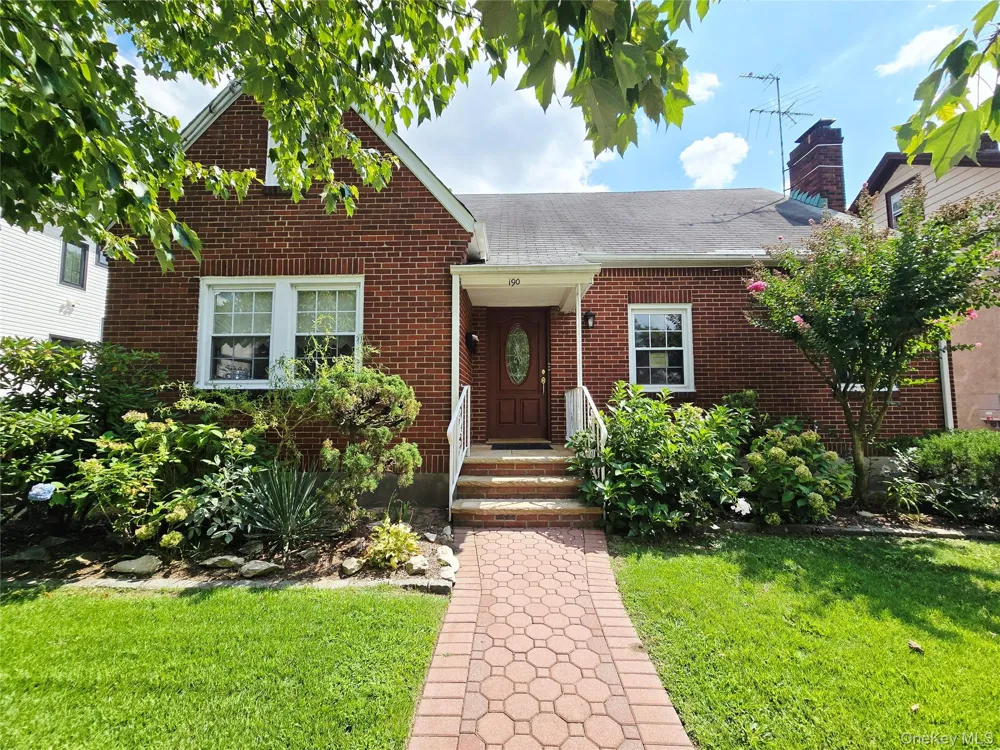 190 Bryant Avenue #2 Floral Park, NY 11001