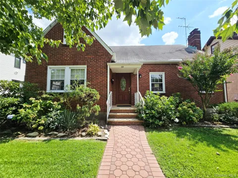 190 Bryant Avenue