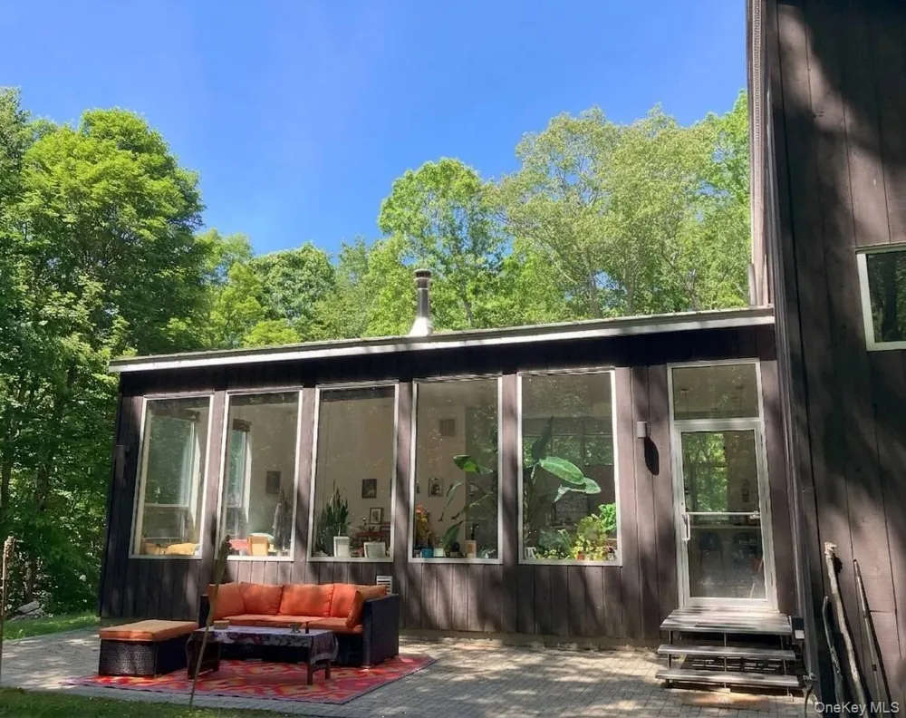 30 Old East Road Wallkill, NY 12589