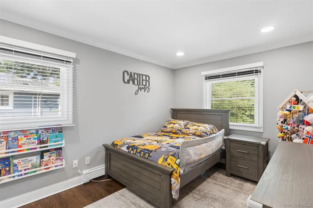 162 Stuyvesant Road Oakdale, NY 11769