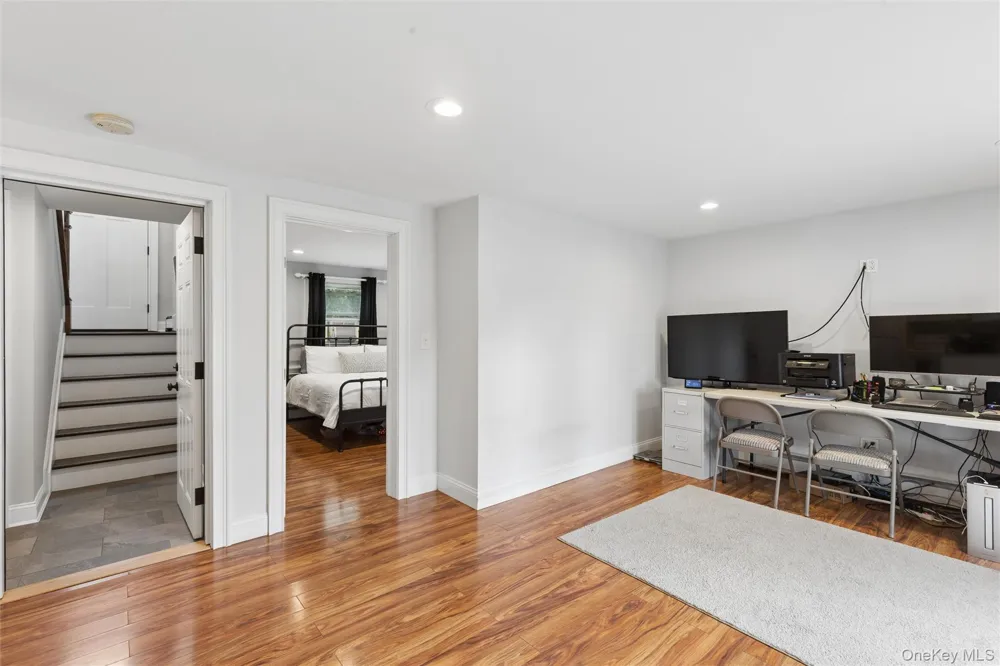 162 Stuyvesant Road Oakdale, NY 11769