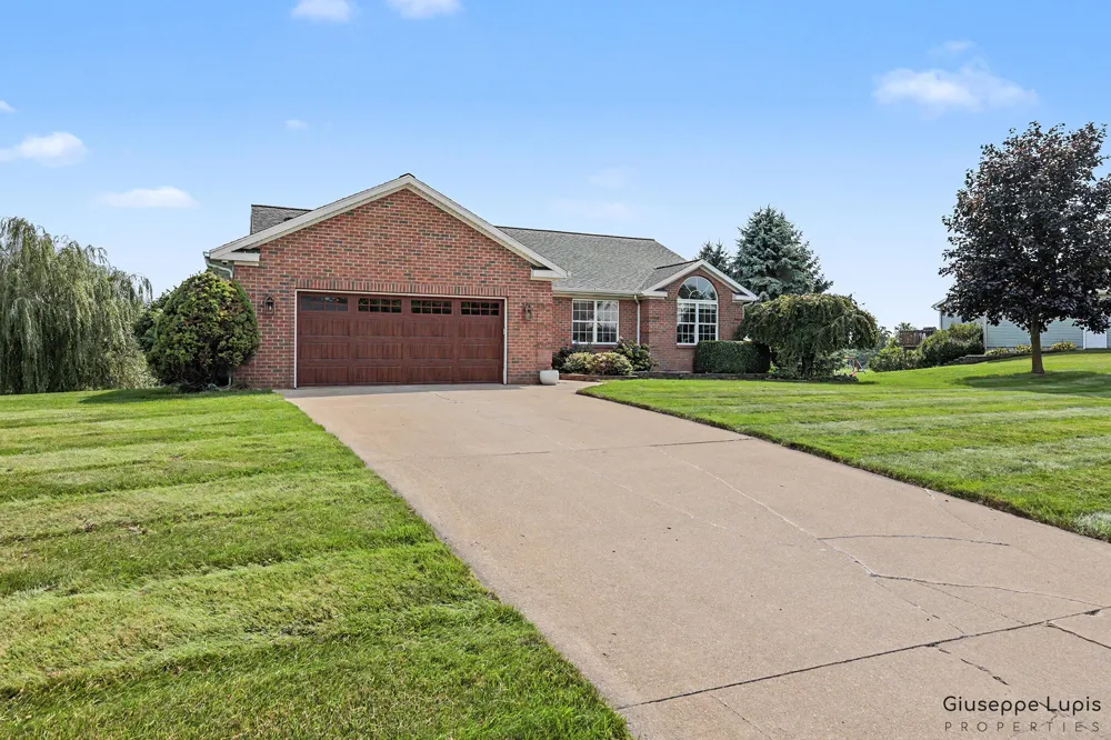 5870 Terrace Ridge Drive NE Courtland Township, MI 49341