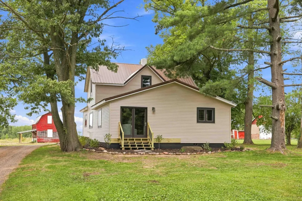 2961 Rainbow Street Brook Park, MN 55007