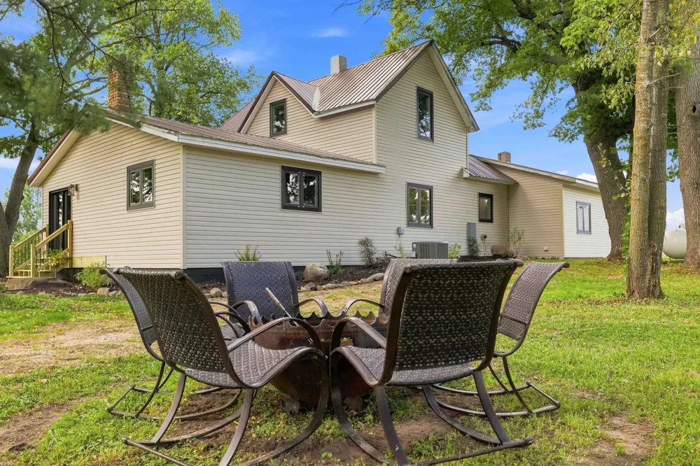 2961 Rainbow Street Brook Park, MN 55007