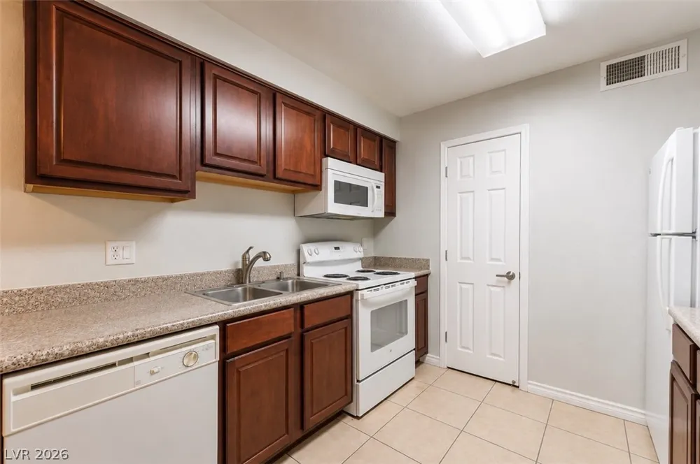 2451 Rainbow Boulevard #1123 Las Vegas, NV 89108
