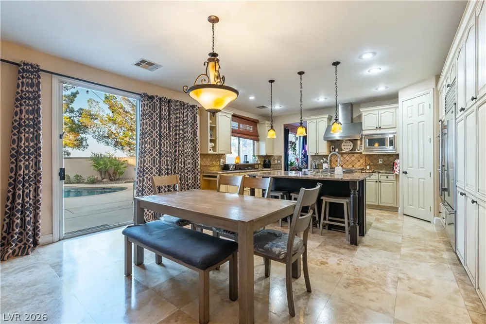 324 Glistening Cloud Drive Henderson, NV 89012
