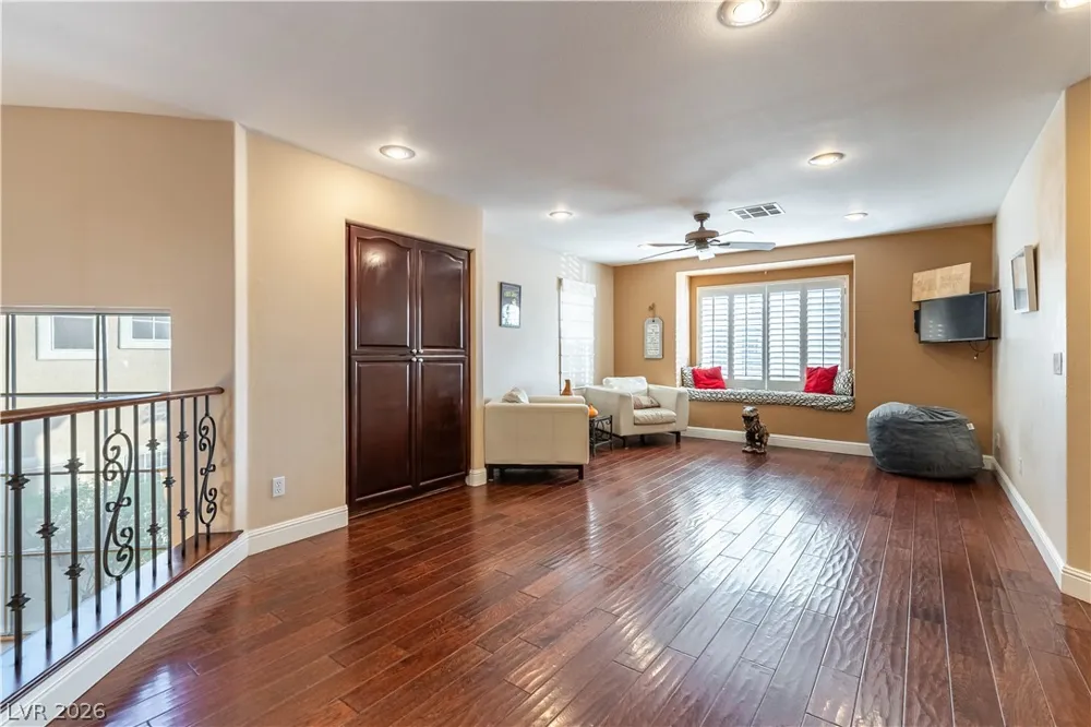 324 Glistening Cloud Drive Henderson, NV 89012