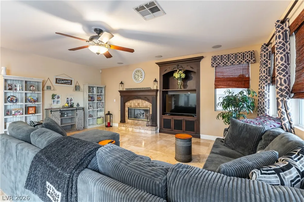 324 Glistening Cloud Drive Henderson, NV 89012